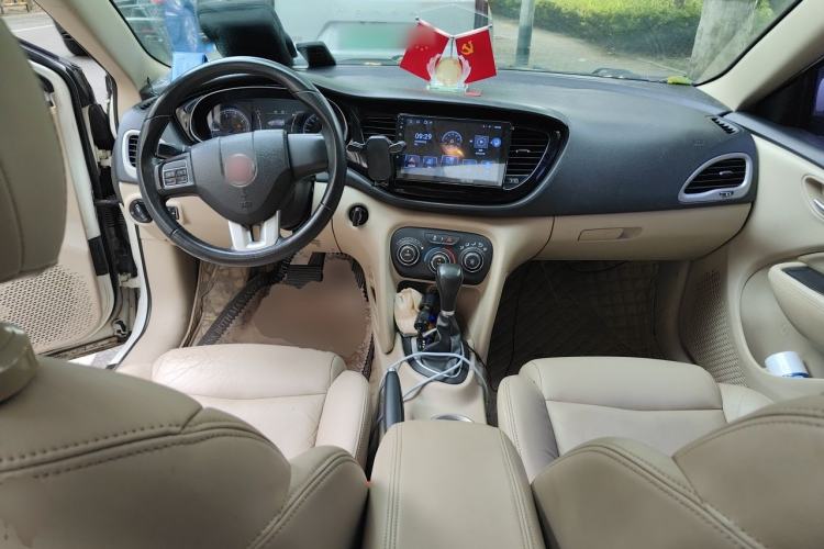 Used Fiat Viaggio 2012 1.4T Automatic Jingxiang Edition Center Console