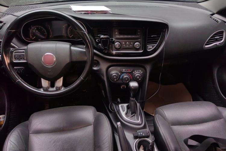 Used Fiat Viaggio 2012 1.4T Automatic Jingxiang Edition Center Console