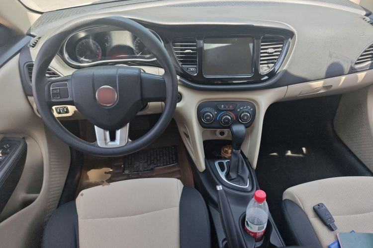 Used Fiat Viaggio 2012 1.4T Automatic Enjoyment Edition Center Console