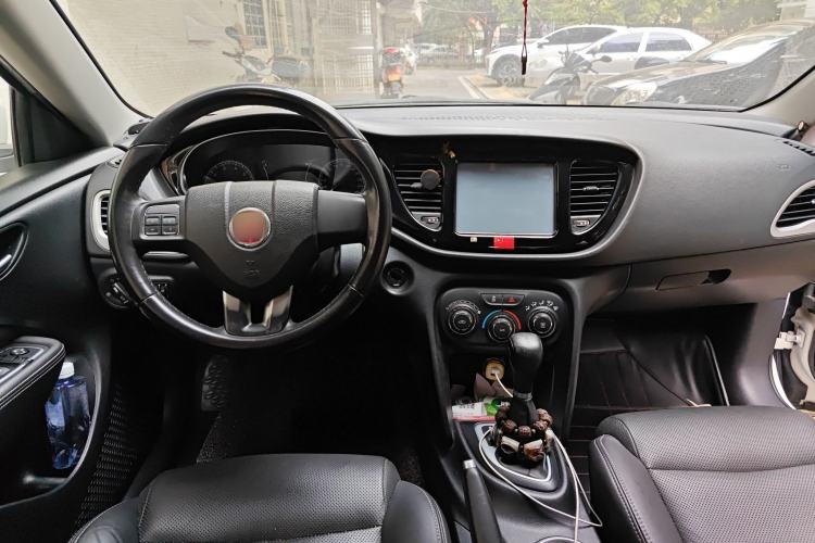 Used Fiat Viaggio 2012 1.4T Automatic Jingxiang Edition Center Console