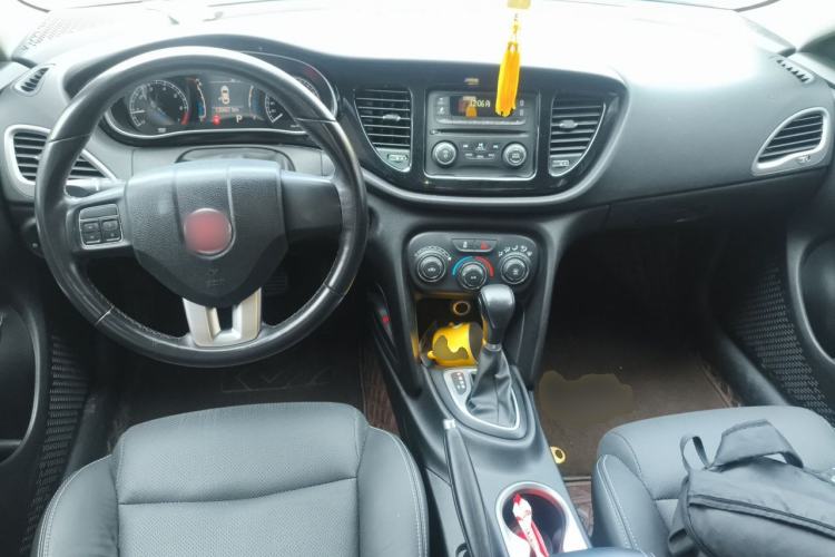 Used Fiat Viaggio 2012 1.4T Automatic Jingxiang Edition Center Console