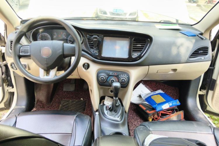 Used Fiat Viaggio 2012 1.4T Automatic Enjoyment Edition Center Console