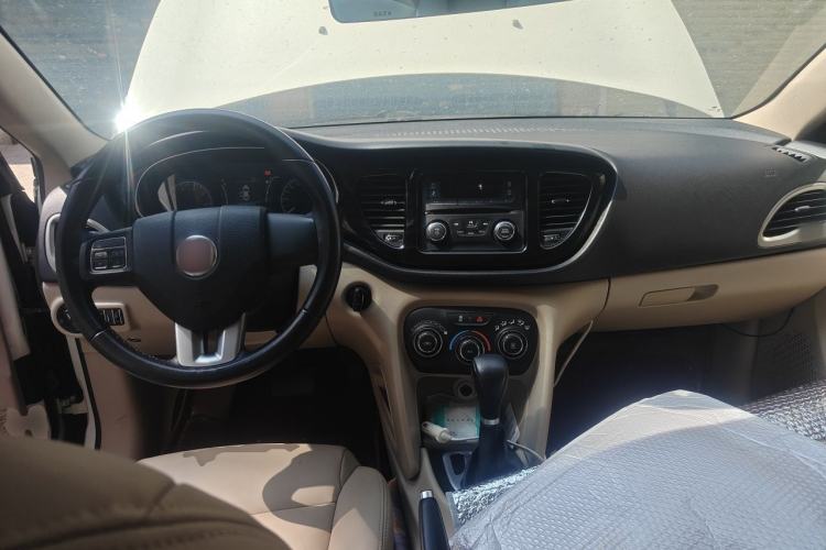Used Fiat Viaggio 2012 1.4T Automatic Jingxiang Edition Center Console