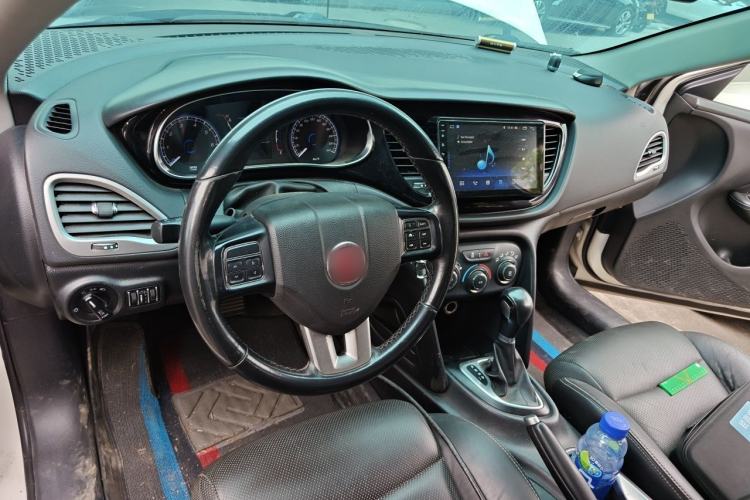Used Fiat Viaggio 2012 1.4T Automatic Jingxiang Edition Center Console
