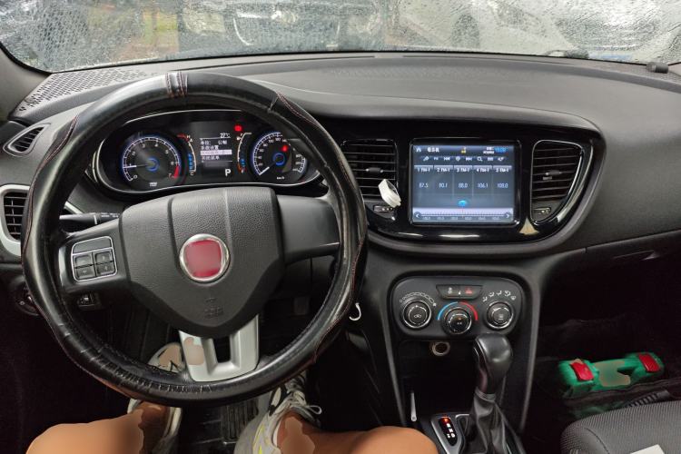 Used Fiat Viaggio 2012 1.4T Automatic Jingxiang Edition Center Console