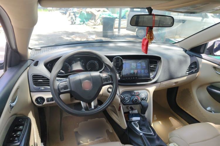 Used Fiat Viaggio 2012 1.4T Automatic Enjoyment Edition Center Console