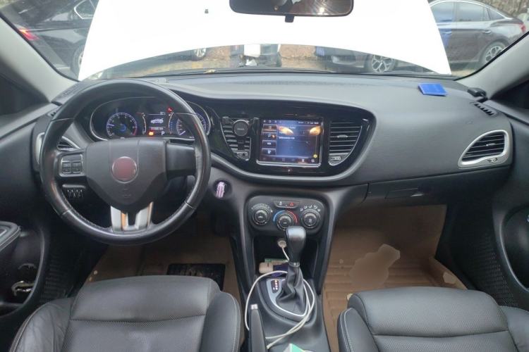 Used Fiat Viaggio 2012 1.4T Automatic Jingxiang Edition Center Console