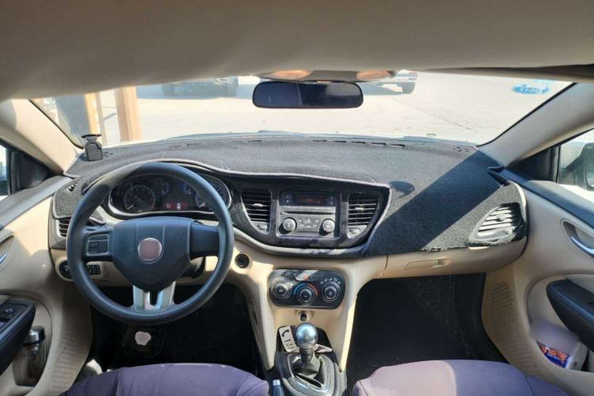 Used Fiat Viaggio 2012 1.4T Manual Enjoyment Edition Center Console
