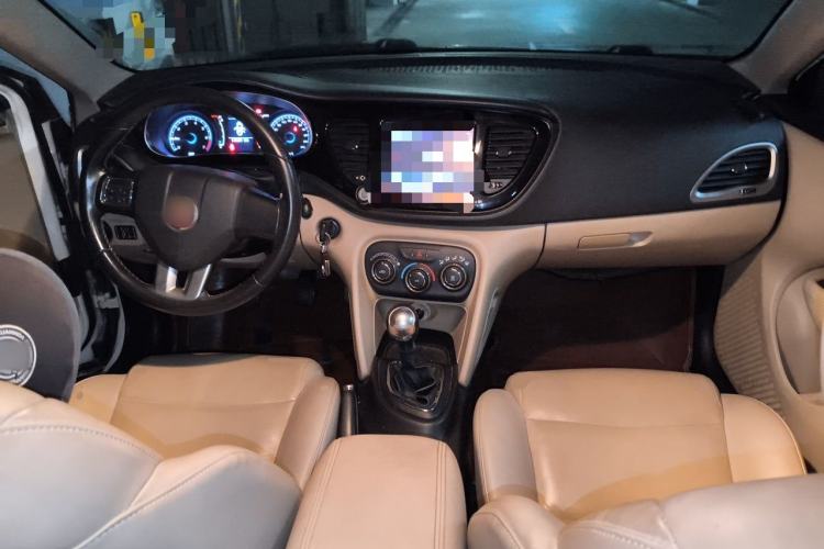 Used Fiat Viaggio 2012 1.4T Manual Enjoyment Edition Center Console