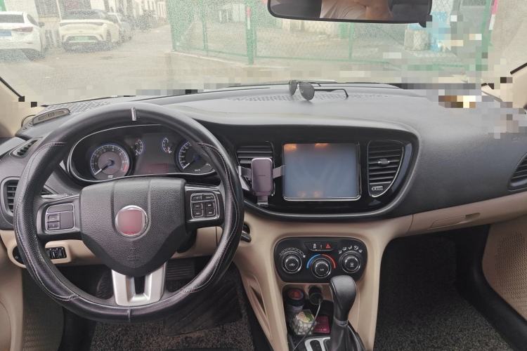 Used Fiat Viaggio 2012 1.4T Automatic Enjoyment Edition Center Console