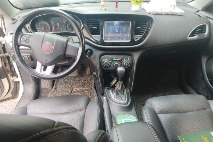 Used Fiat Viaggio 2012 1.4T Automatic Jingxiang Edition Center Console