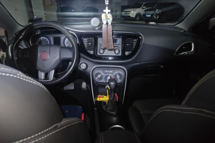 Used Fiat Viaggio 2012 1.4T Automatic Jingxiang Edition Center Console
