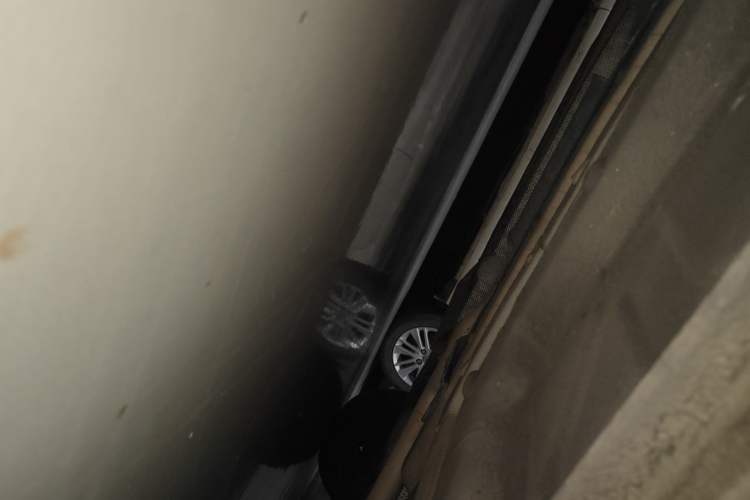 Used Fiat Viaggio 2012 1.4T Automatic Jingxiang Edition Chassis Front Right