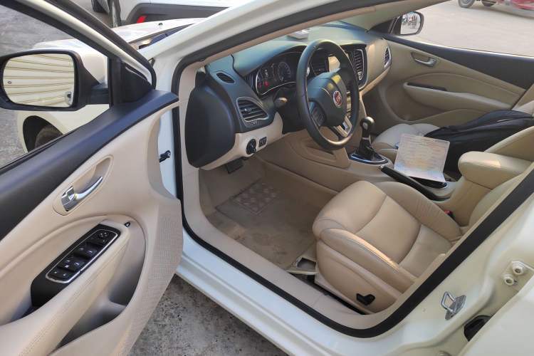 Used Fiat Viaggio 2012 1.4T Automatic Jingxiang Edition Driver Seat