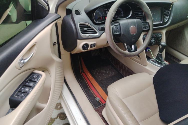 Used Fiat Viaggio 2012 1.4T Automatic Luxury Edition Driver Seat