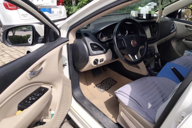 Used Fiat Viaggio 2012 1.4T Automatic Enjoyment Edition Driver Seat