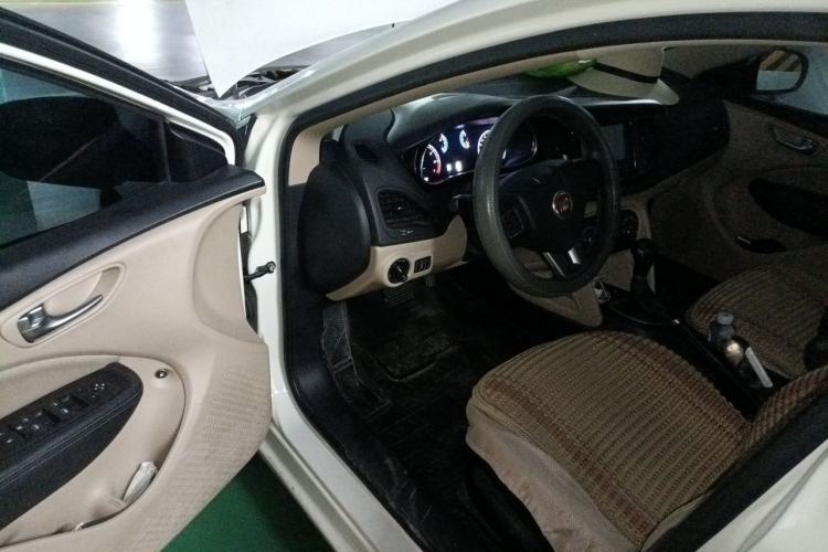 Used Fiat Viaggio 2012 1.4T Automatic Enjoyment Edition Driver Seat