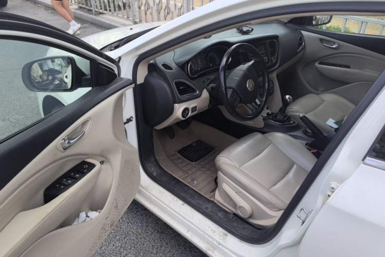 Used Fiat Viaggio 2012 1.4T Manual Enjoyment Edition Driver Seat