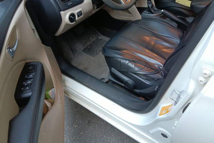 Used Fiat Viaggio 2012 1.4T Automatic Enjoyment Edition Driver Seat
