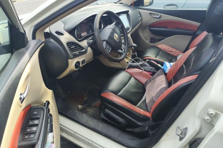 Used Fiat Viaggio 2012 1.4T Automatic Enjoyment Edition Driver Seat