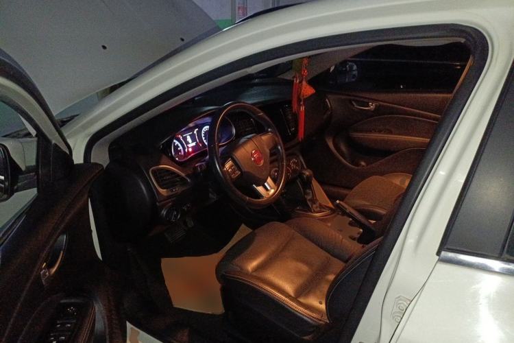 Used Fiat Viaggio 2012 1.4T Automatic Jingxiang Edition Driver Seat