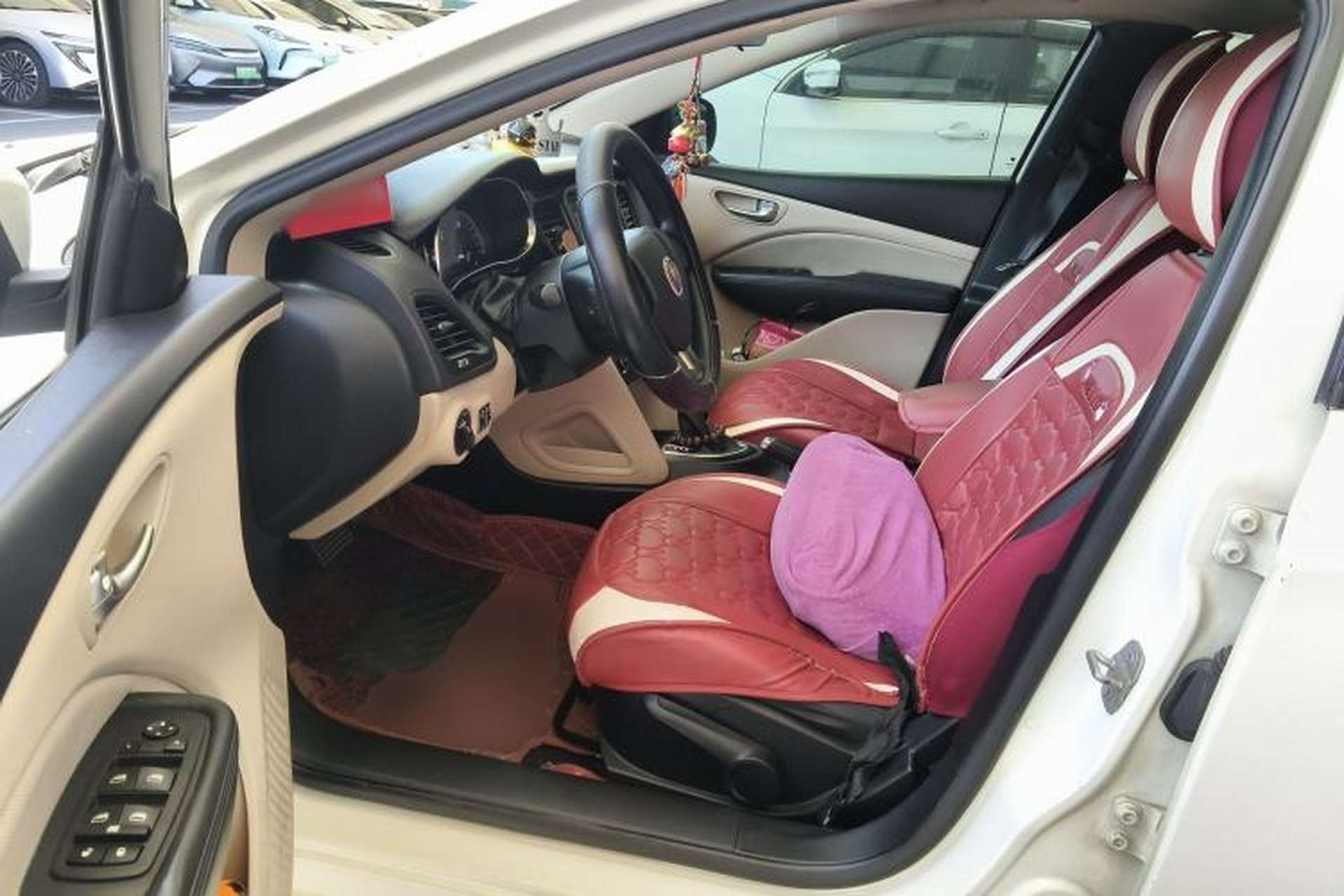 Used Fiat Viaggio 2012 1.4T Automatic Enjoyment Edition Driver Seat