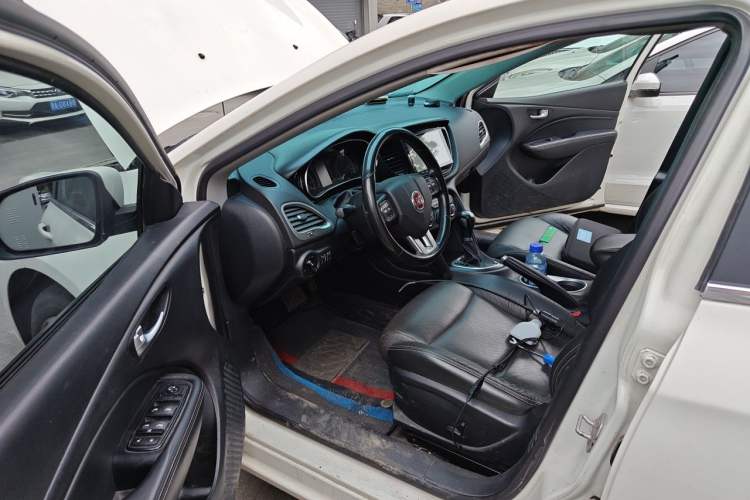 Used Fiat Viaggio 2012 1.4T Automatic Jingxiang Edition Driver Seat