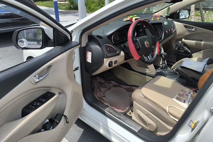 Used Fiat Viaggio 2012 1.4T Automatic Enjoyment Edition Driver Seat