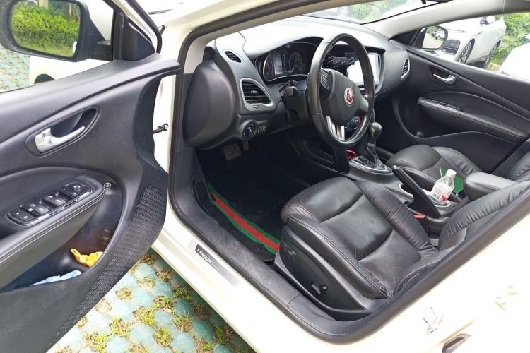 Used Fiat Viaggio 2012 1.4T Automatic Jingxiang Edition Driver Seat