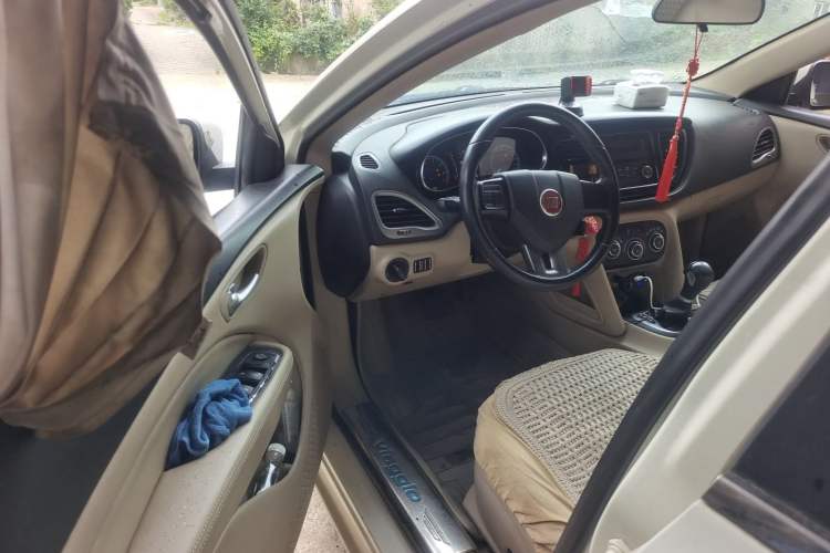 Used Fiat Viaggio 2012 1.4T Automatic Jingxiang Edition Driver Seat