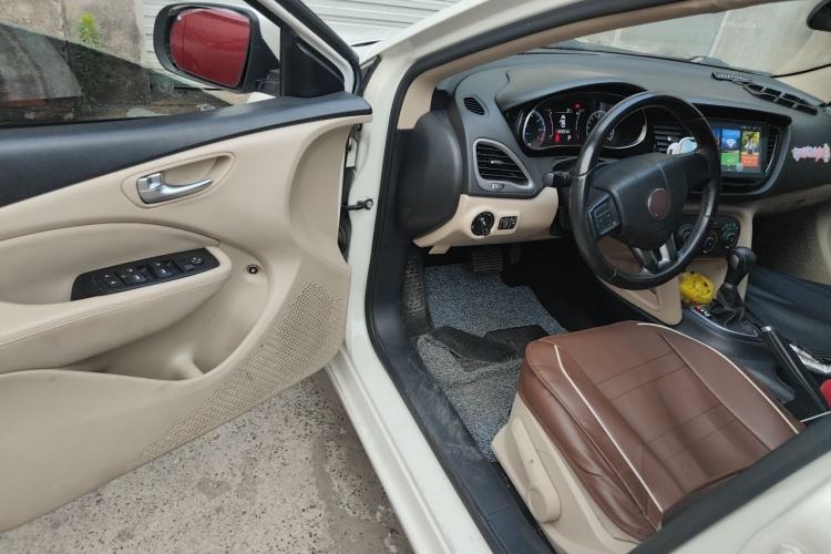 Used Fiat Viaggio 2012 1.4T Automatic Enjoyment Edition Driver Seat