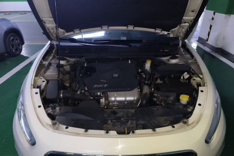 Used Fiat Viaggio 2012 1.4T Automatic Luxury Edition Engine Bay