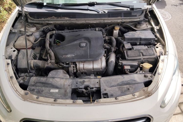 Used Fiat Viaggio 2012 1.4T Automatic Enjoyment Edition Engine Bay