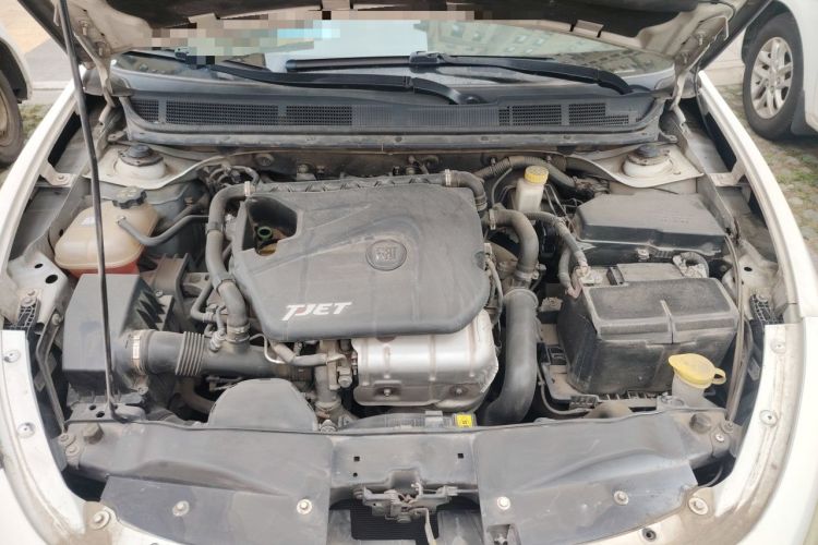 Used Fiat Viaggio 2012 1.4T Manual Enjoyment Edition Engine Bay