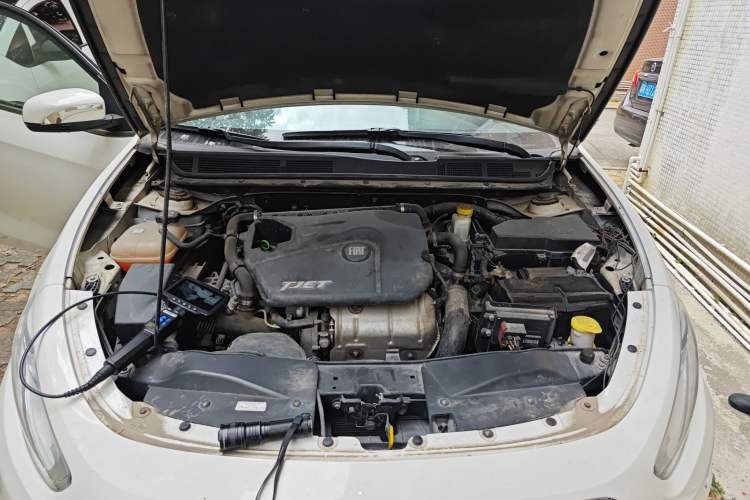 Used Fiat Viaggio 2012 1.4T Automatic Jingxiang Edition Engine Bay