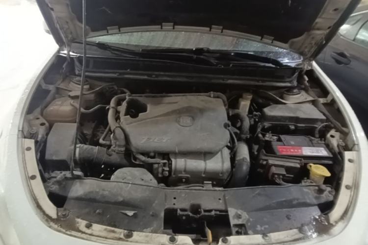 Used Fiat Viaggio 2012 1.4T Automatic Jingxiang Edition Engine Bay