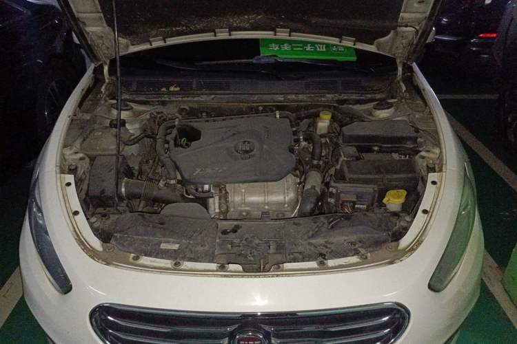 Used Fiat Viaggio 2012 1.4T Automatic Jingxiang Edition Engine Bay