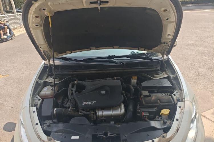 Used Fiat Viaggio 2012 1.4T Automatic Jingxiang Edition Engine Bay