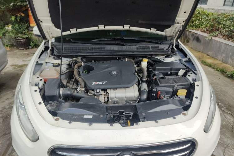 Used Fiat Viaggio 2012 1.4T Automatic Jingxiang Edition Engine Bay