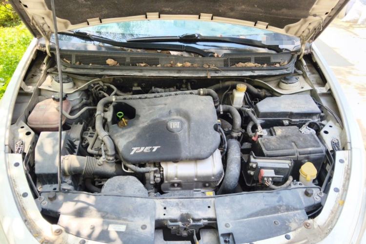 Used Fiat Viaggio 2012 1.4T Automatic Enjoyment Edition Engine Bay