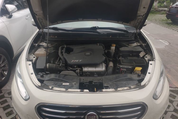 Used Fiat Viaggio 2012 1.4T Automatic Enjoyment Edition Engine Bay