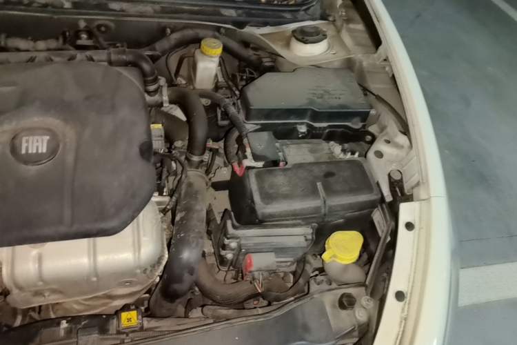 Used Fiat Viaggio 2012 1.4T Automatic Jingxiang Edition Engine Bay Left