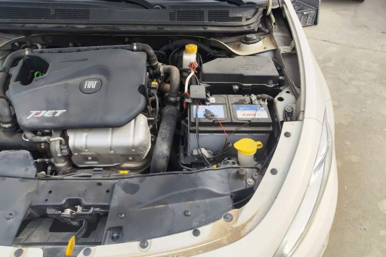 Used Fiat Viaggio 2012 1.4T Manual Enjoyment Edition Engine Bay Left