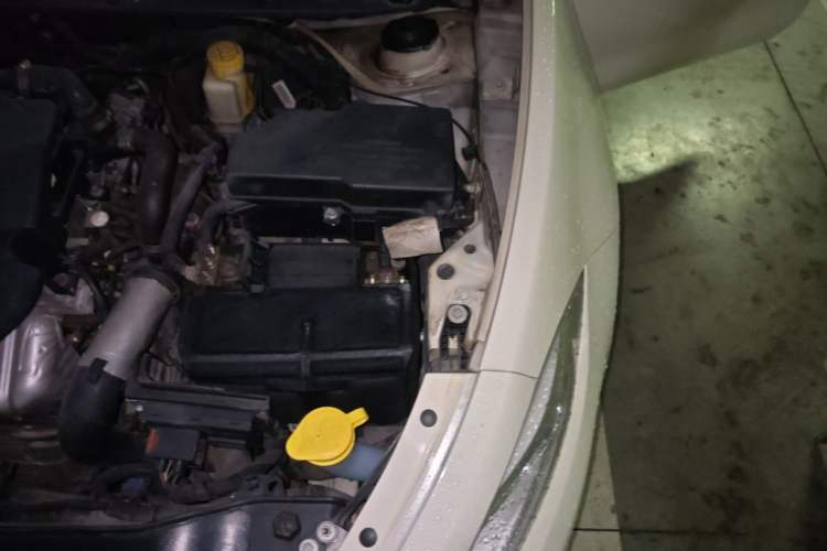 Used Fiat Viaggio 2012 1.4T Automatic Jingxiang Edition Engine Bay Left