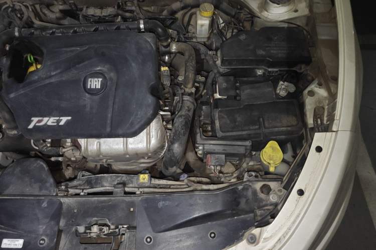 Used Fiat Viaggio 2012 1.4T Automatic Enjoyment Edition Engine Bay Left