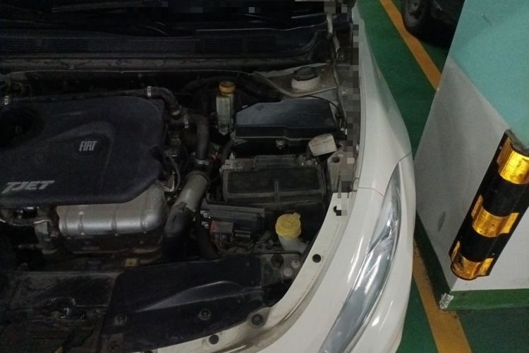 Used Fiat Viaggio 2012 1.4T Automatic Enjoyment Edition Engine Bay Left