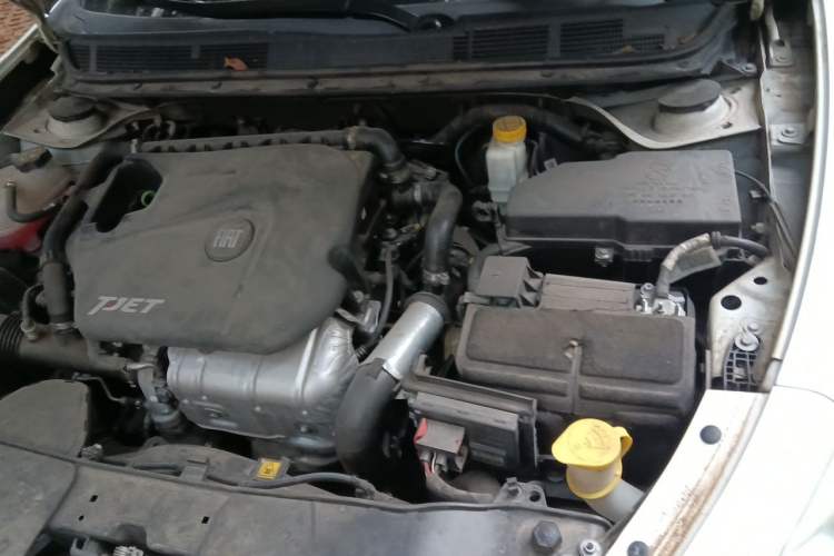 Used Fiat Viaggio 2012 1.4T Automatic Enjoyment Edition Engine Bay Left