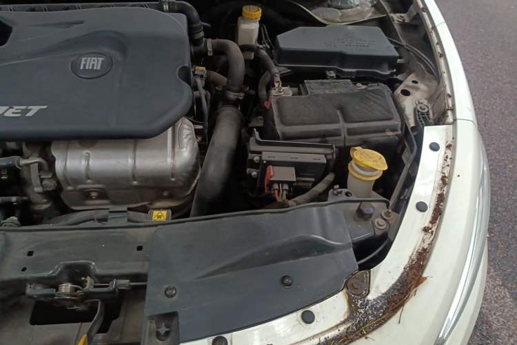 Used Fiat Viaggio 2012 1.4T Automatic Jingxiang Edition Engine Bay Left