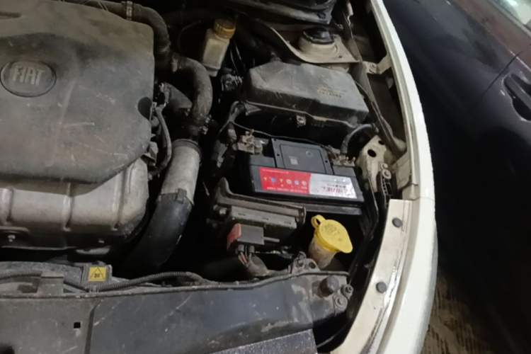 Used Fiat Viaggio 2012 1.4T Automatic Jingxiang Edition Engine Bay Left
