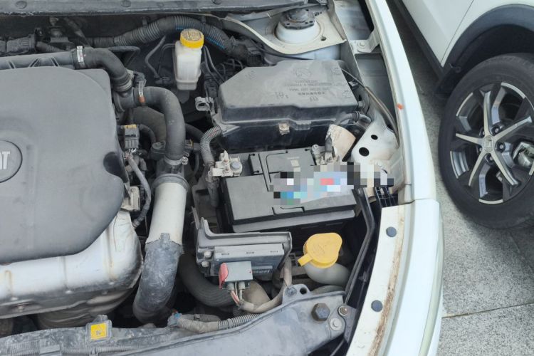 Used Fiat Viaggio 2012 1.4T Automatic Jingxiang Edition Engine Bay Left